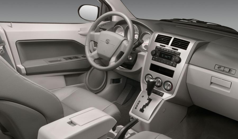  Dodge Caliber 2007 года  (фото 47 из 143)